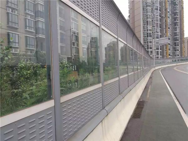 ��������